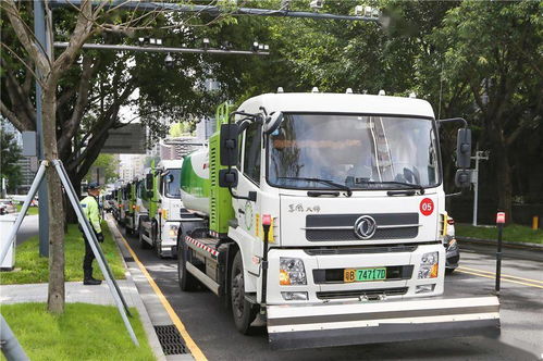 看不见扫把 深圳中心城区开启智能环卫全机械清扫作业模式