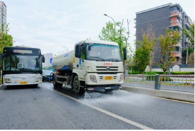 成都市成华区 “精雕细琢”书写民生答卷，智能化清洁机械打造“净优亮美”新样本